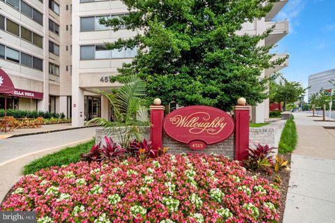 Photo of 4515 Willard Avenue #915S, CHEVY CHASE, MD 20815 (MLS # MDMC2188160)