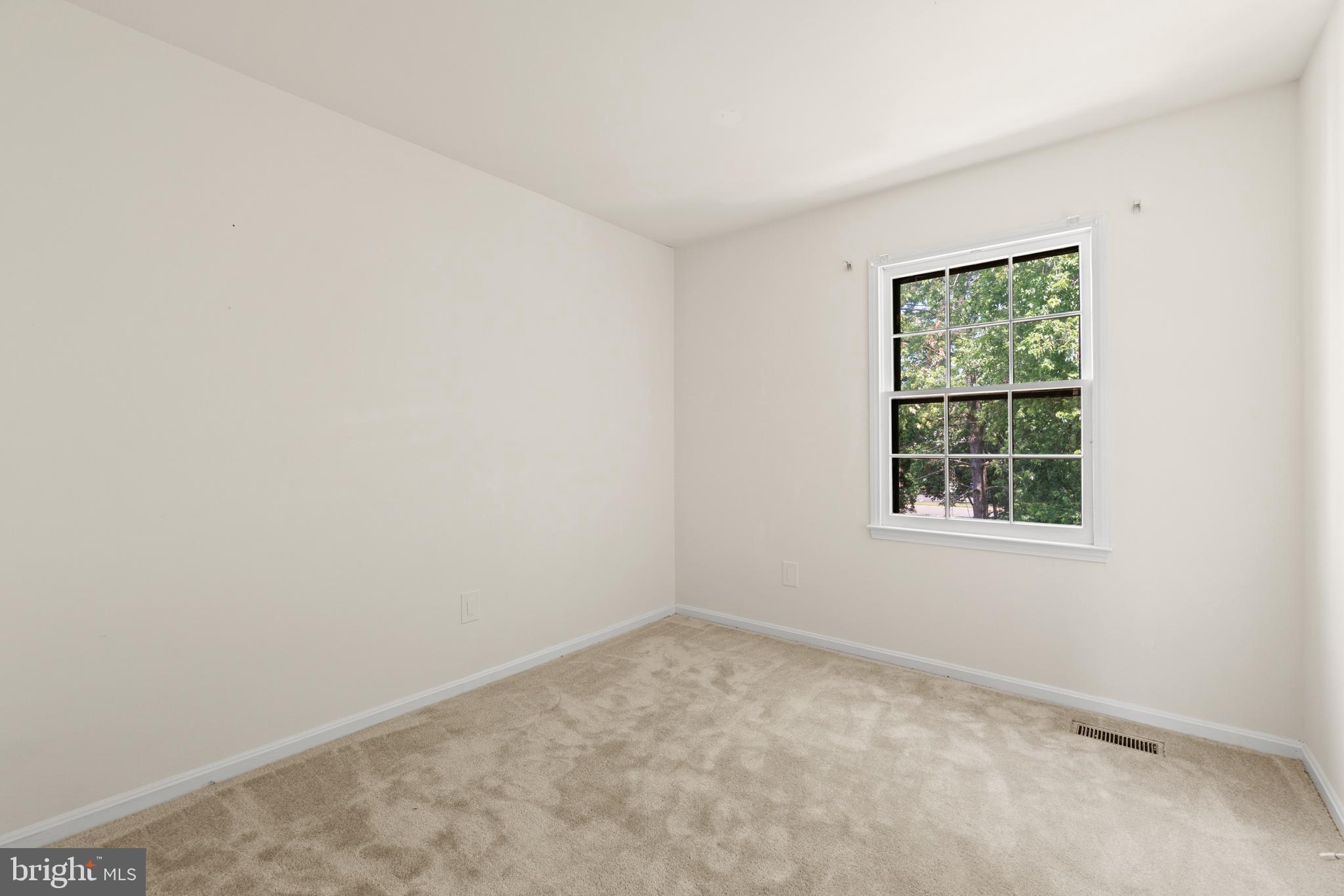 KEENE MILL WOODS - Residential Lease