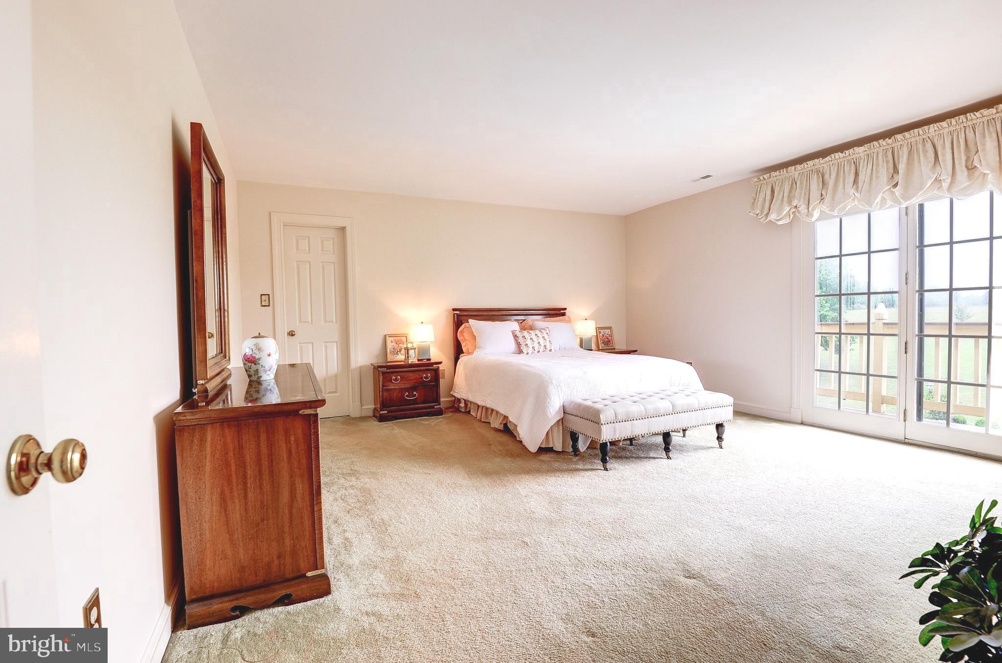 HAYMARKET TOWN - Residential