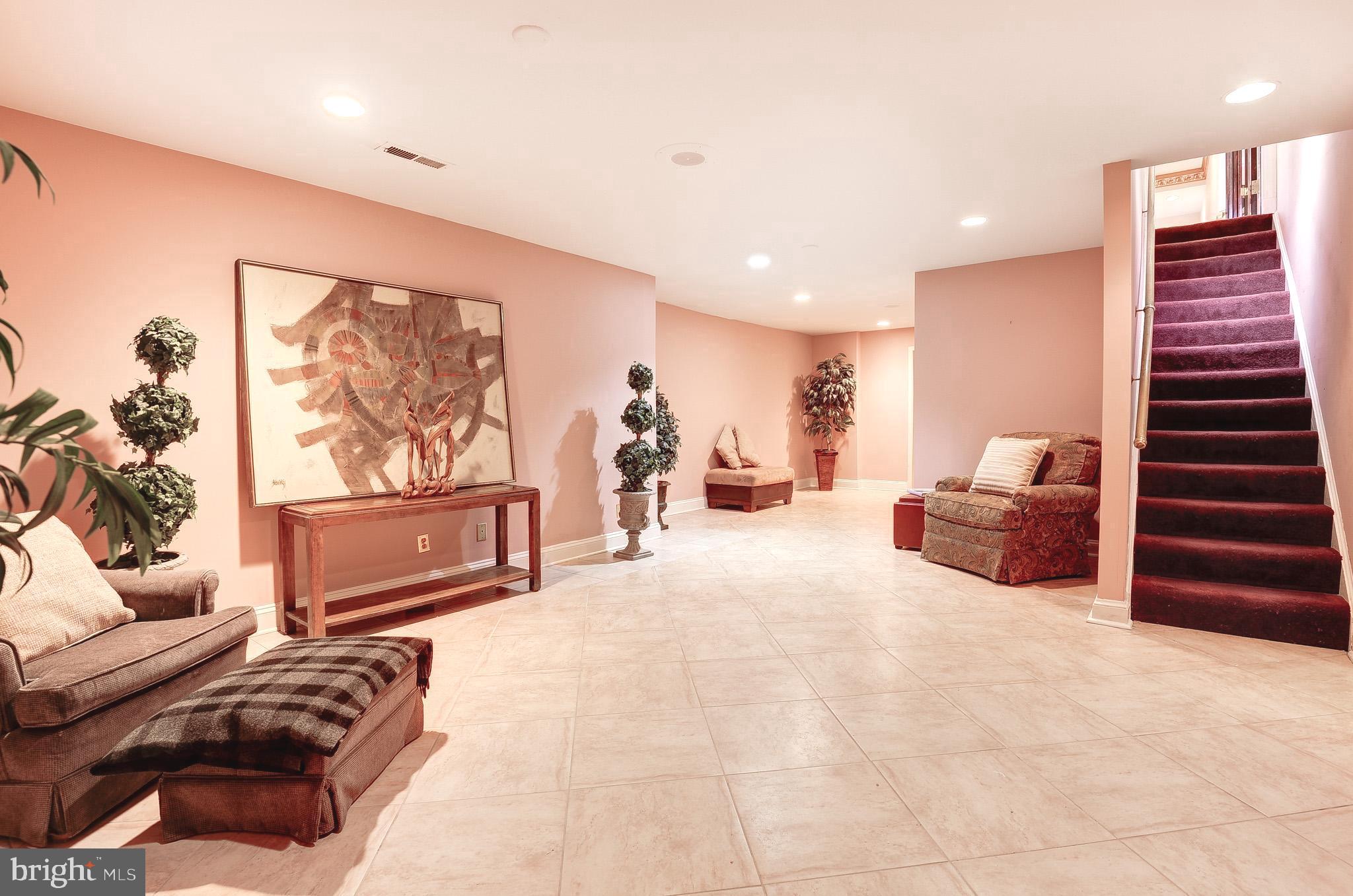 HAYMARKET TOWN - Residential