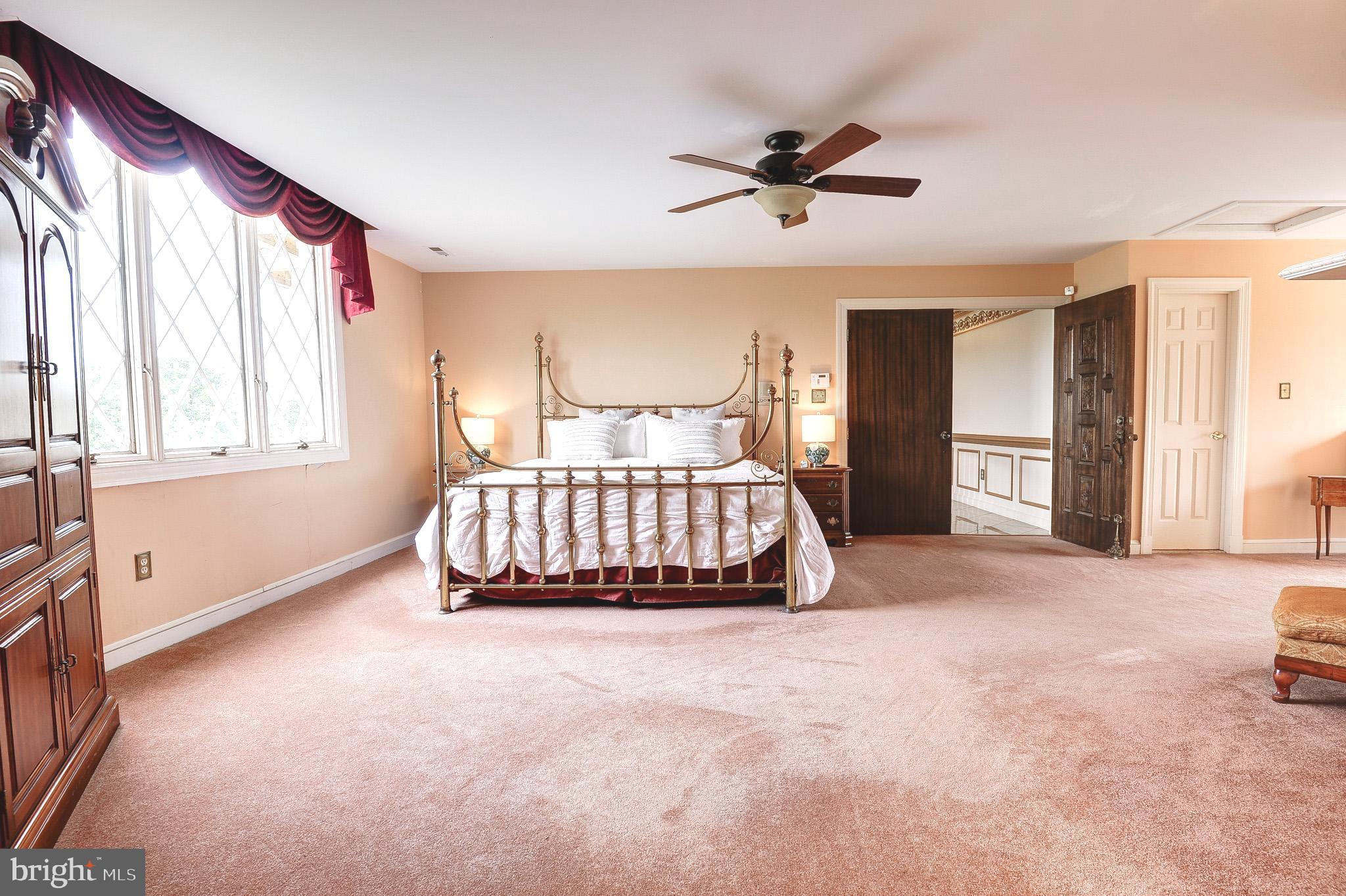 HAYMARKET TOWN - Residential