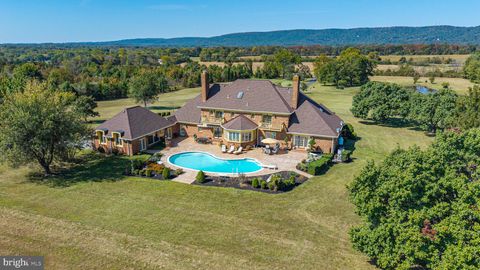 2821 INGRAM DRIVE HAYMARKET VA 20169