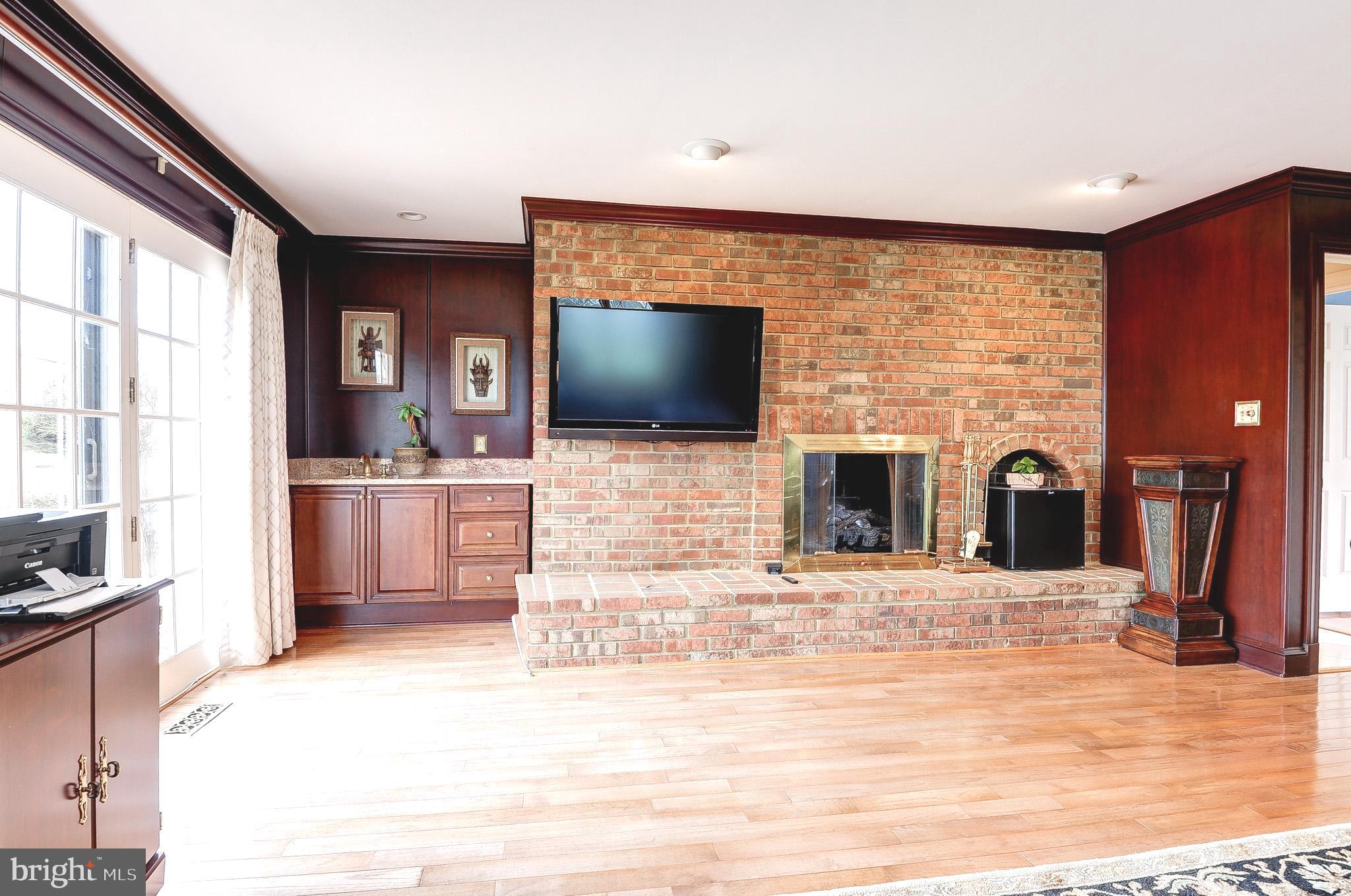 HAYMARKET TOWN - Residential