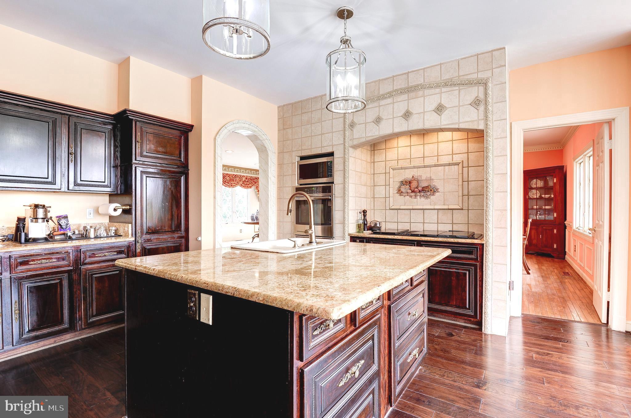 HAYMARKET TOWN - Residential