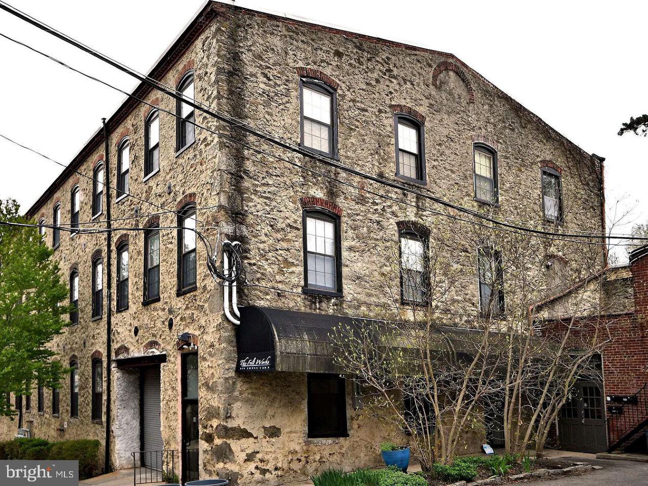 ROXBOROUGH - Residential