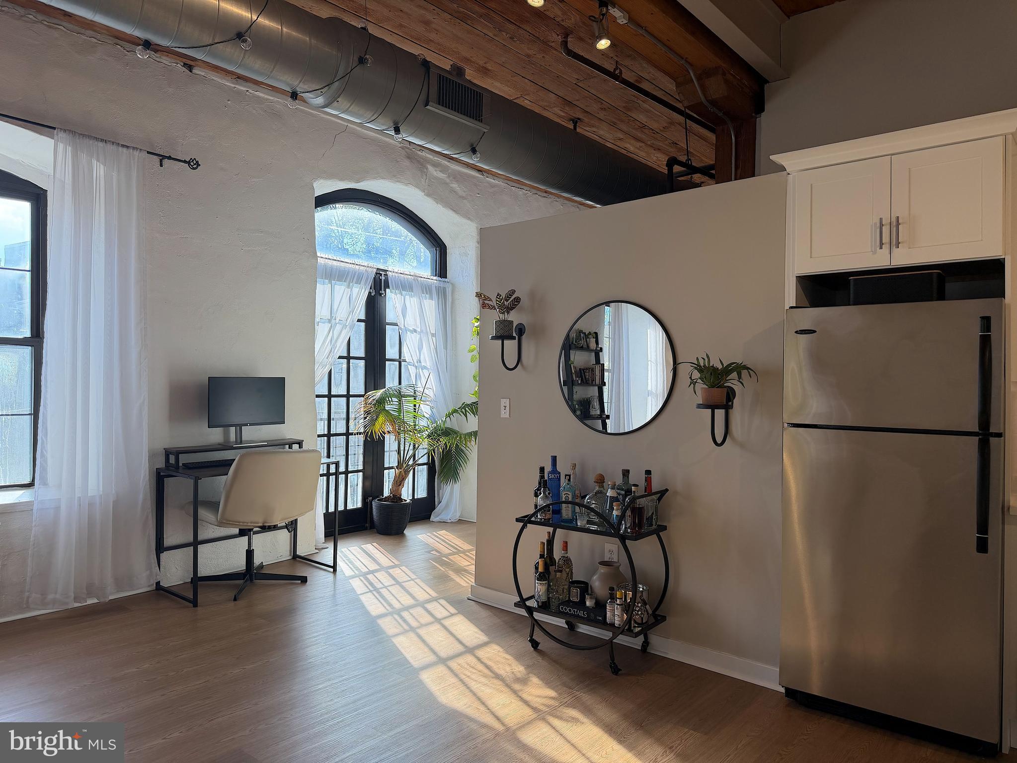 ROXBOROUGH - Residential