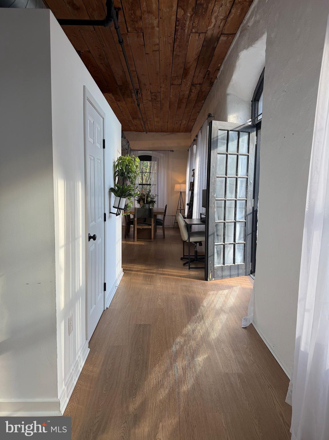 ROXBOROUGH - Residential