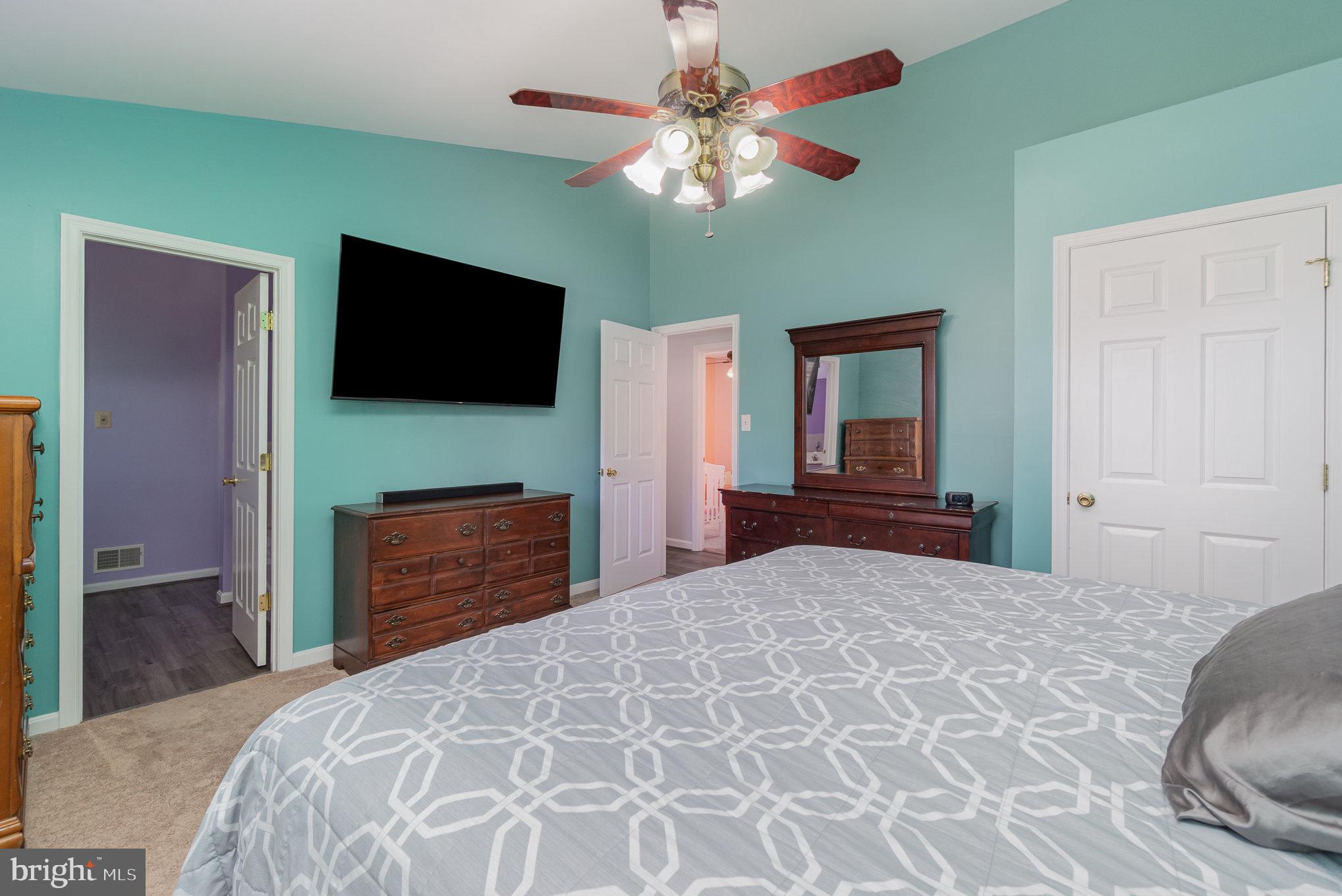 ORCHARD HILLS - Residential