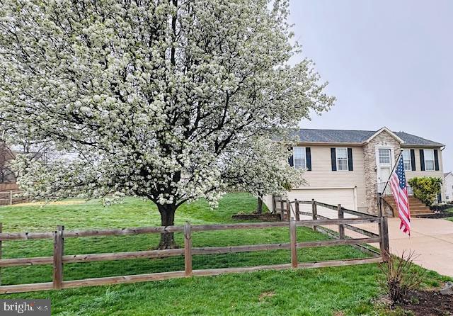 ORCHARD HILLS - Residential