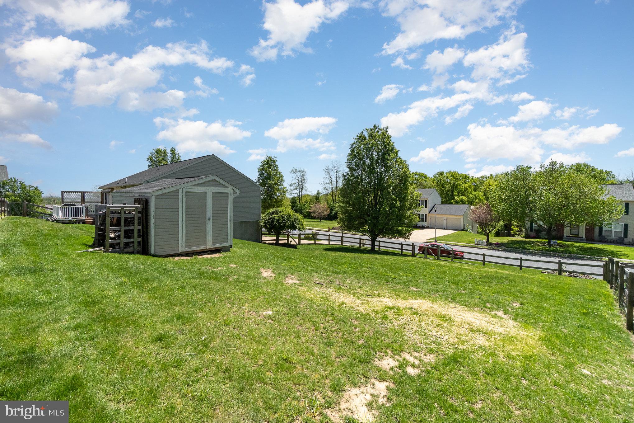 ORCHARD HILLS - Residential