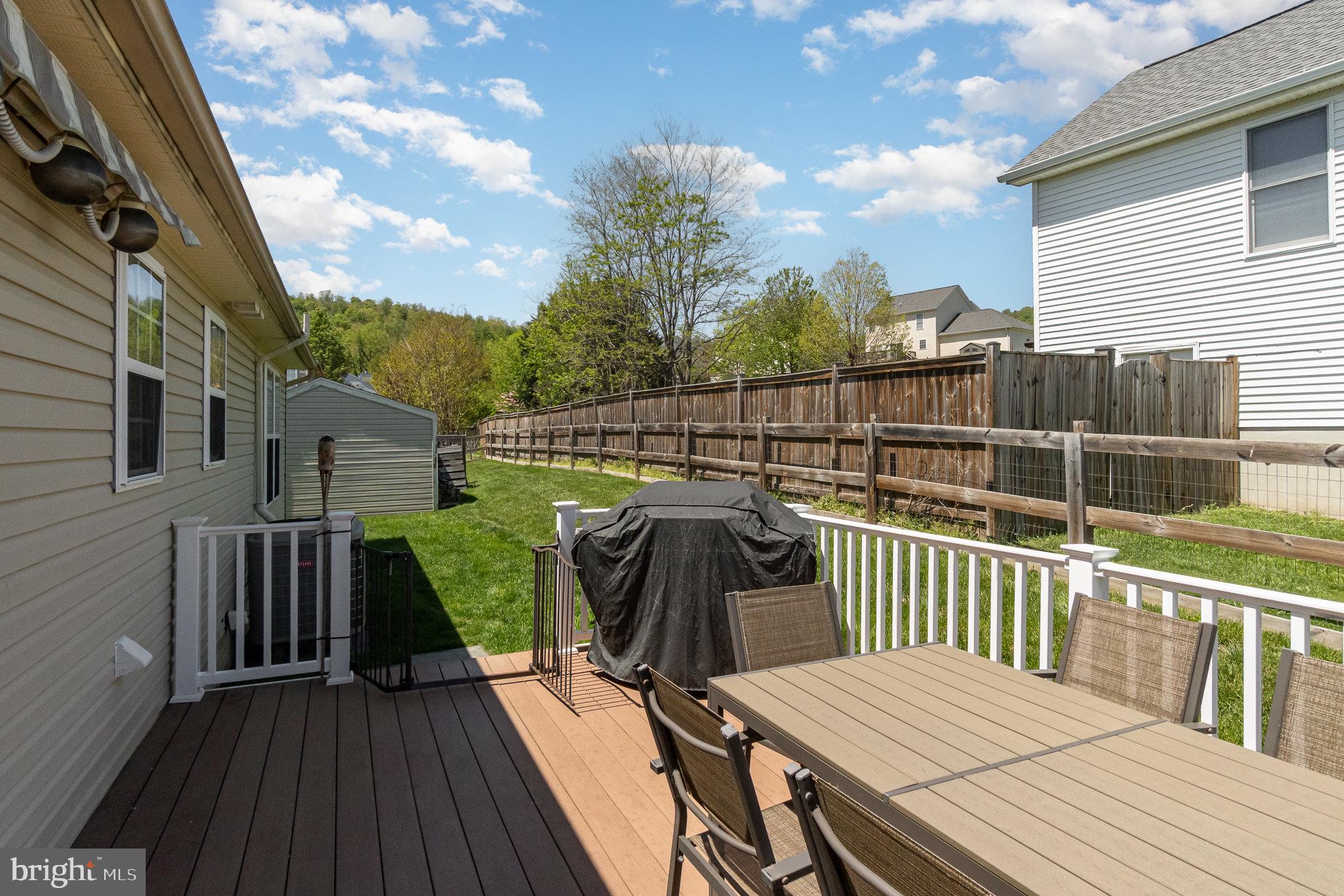 ORCHARD HILLS - Residential