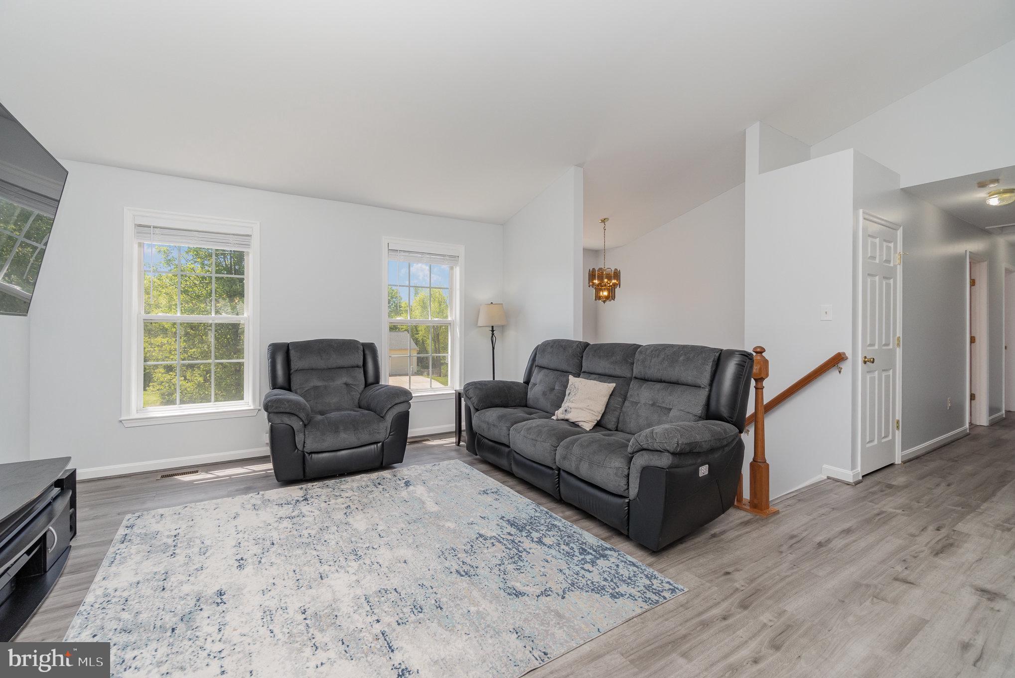 ORCHARD HILLS - Residential