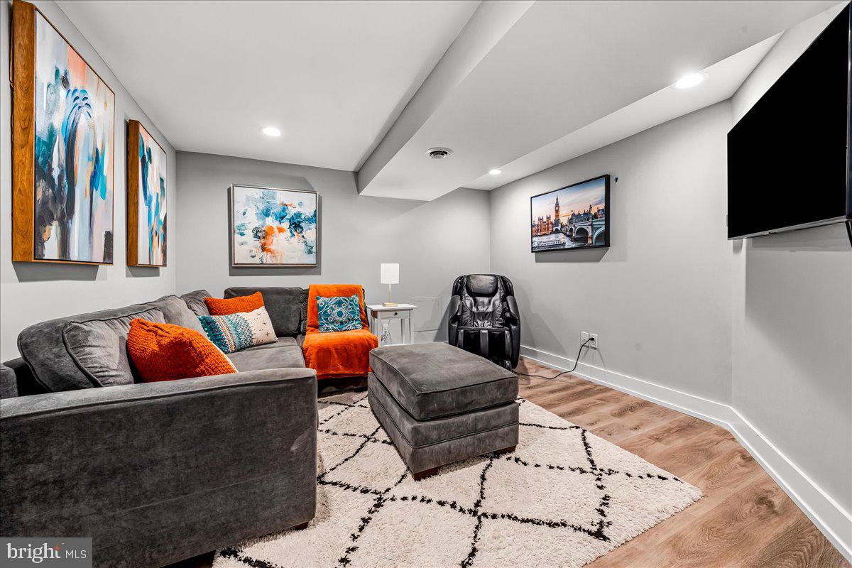 NARBERTH - Residential