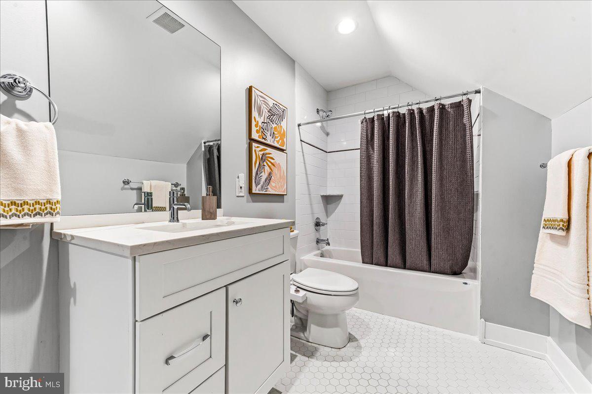 NARBERTH - Residential