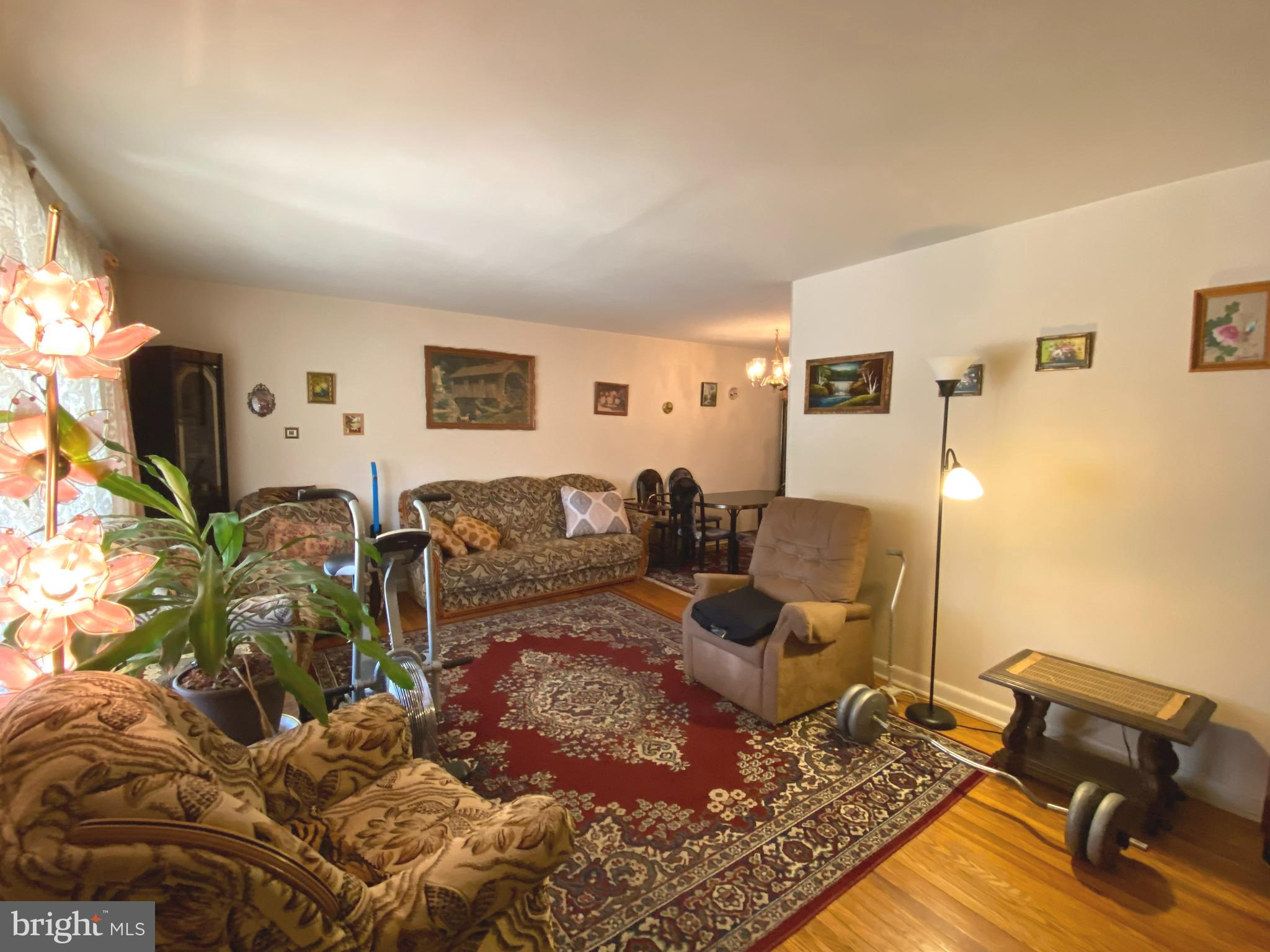 8513 BUSTLETON AVENUE