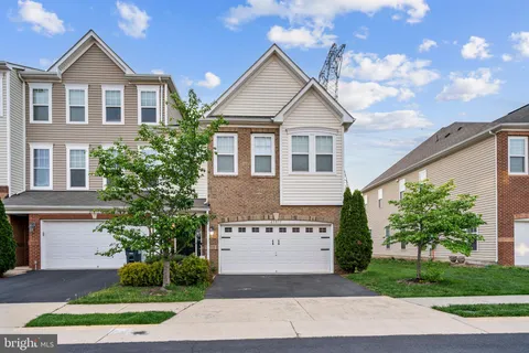 25073 Green Mountain Terrace, Aldie, VA MLS: VALO2093612