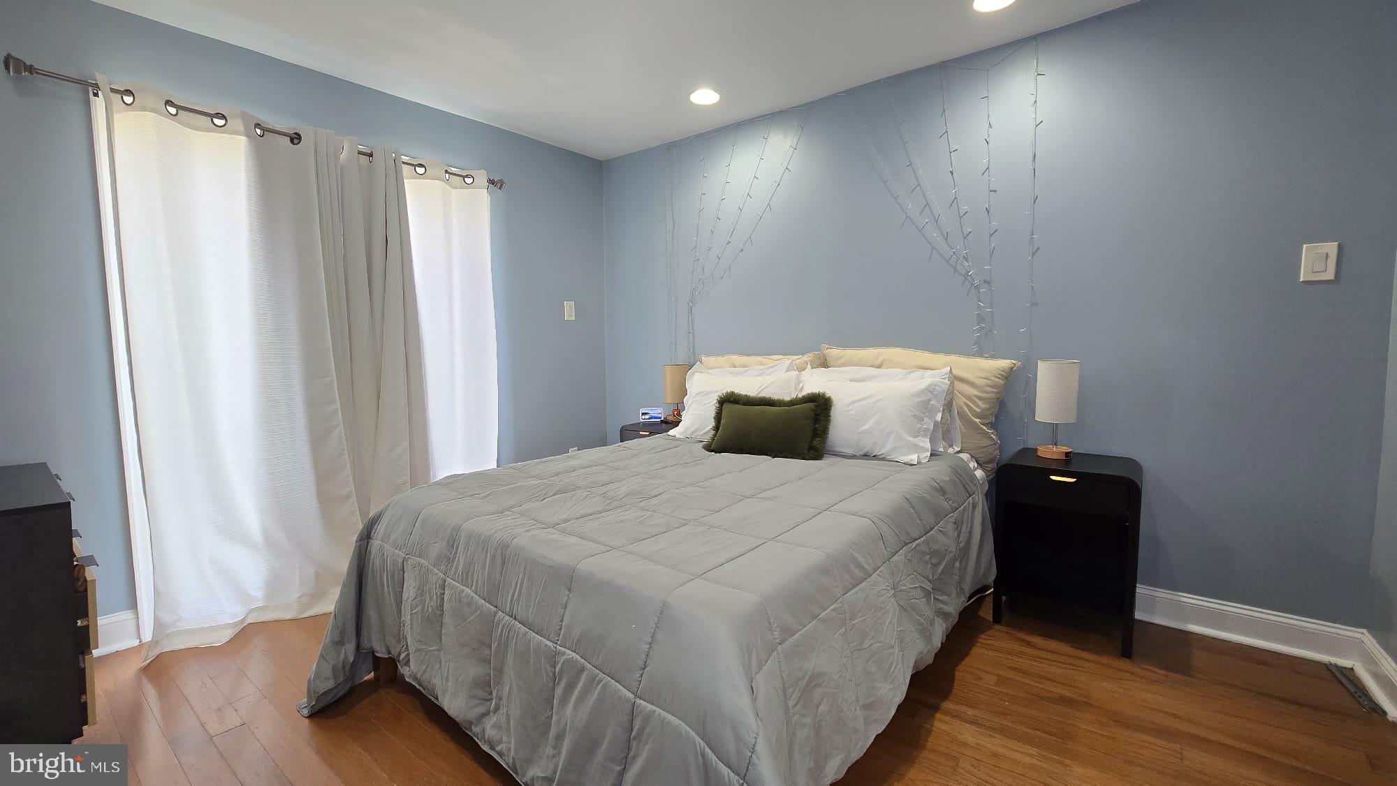 LUDLOW - Residential