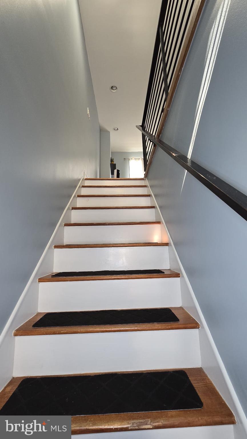 LUDLOW - Residential