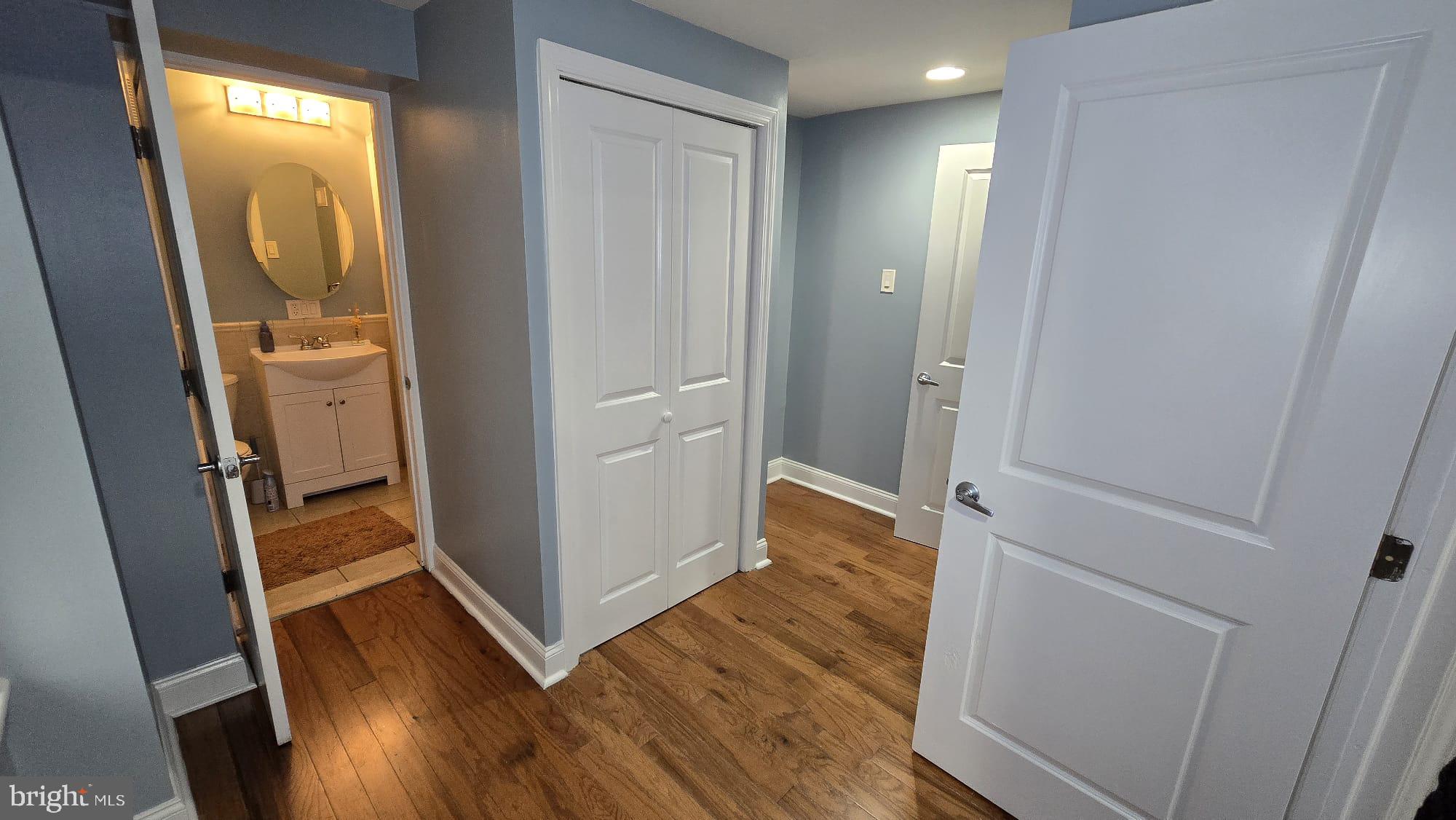 LUDLOW - Residential