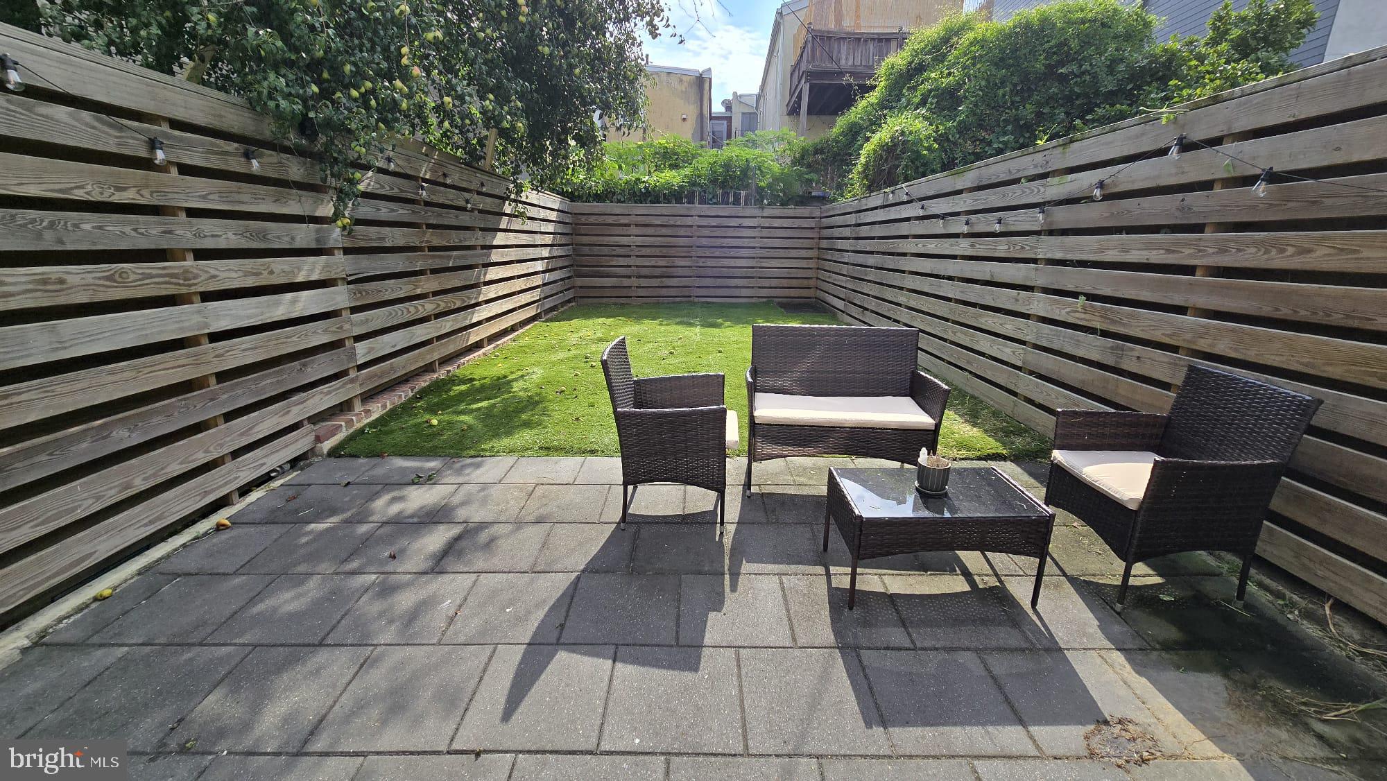 LUDLOW - Residential