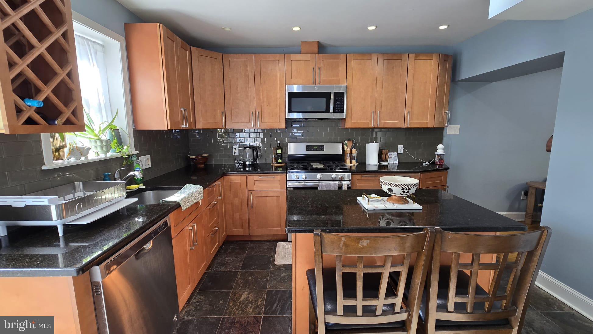 LUDLOW - Residential