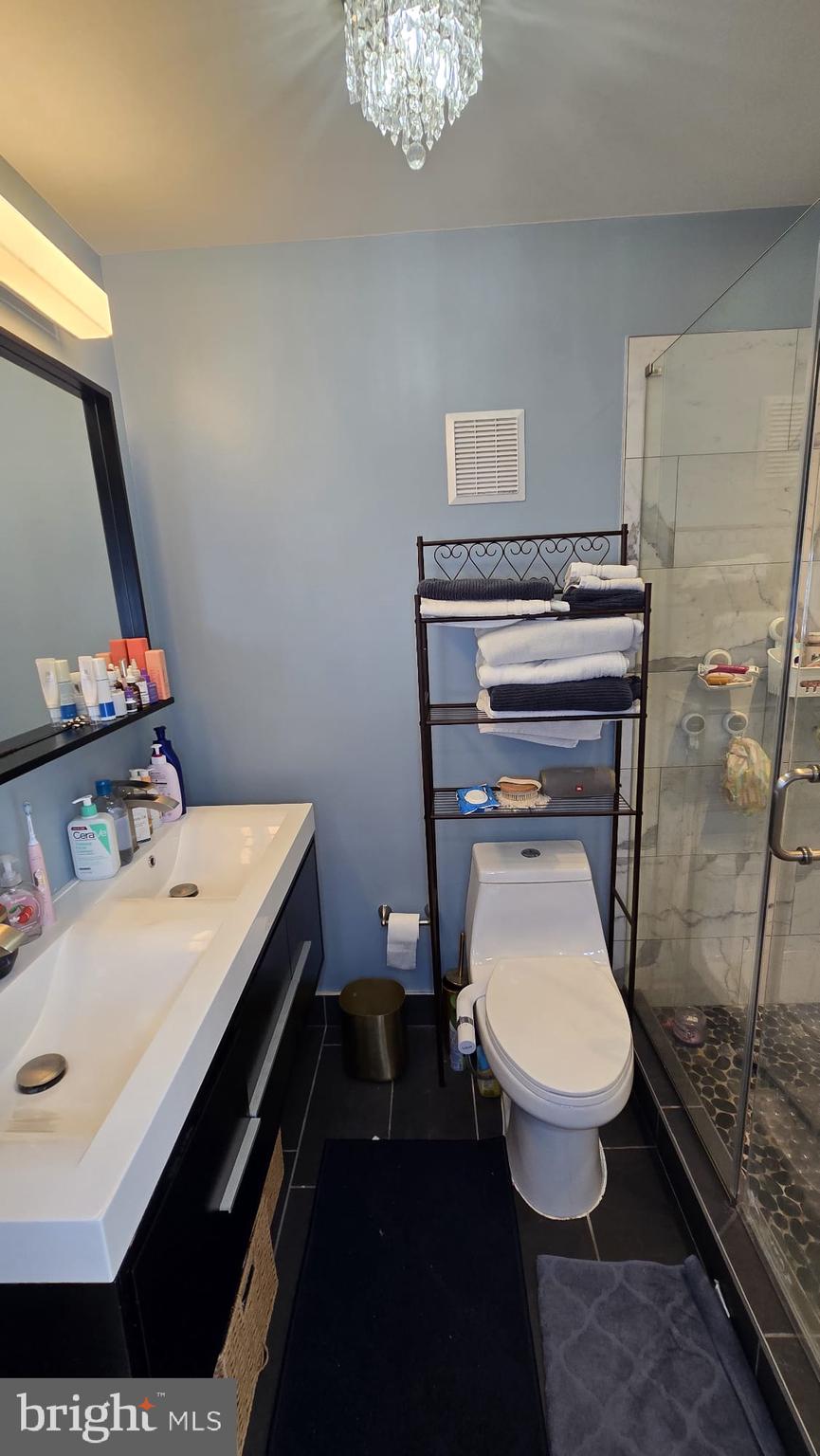 LUDLOW - Residential