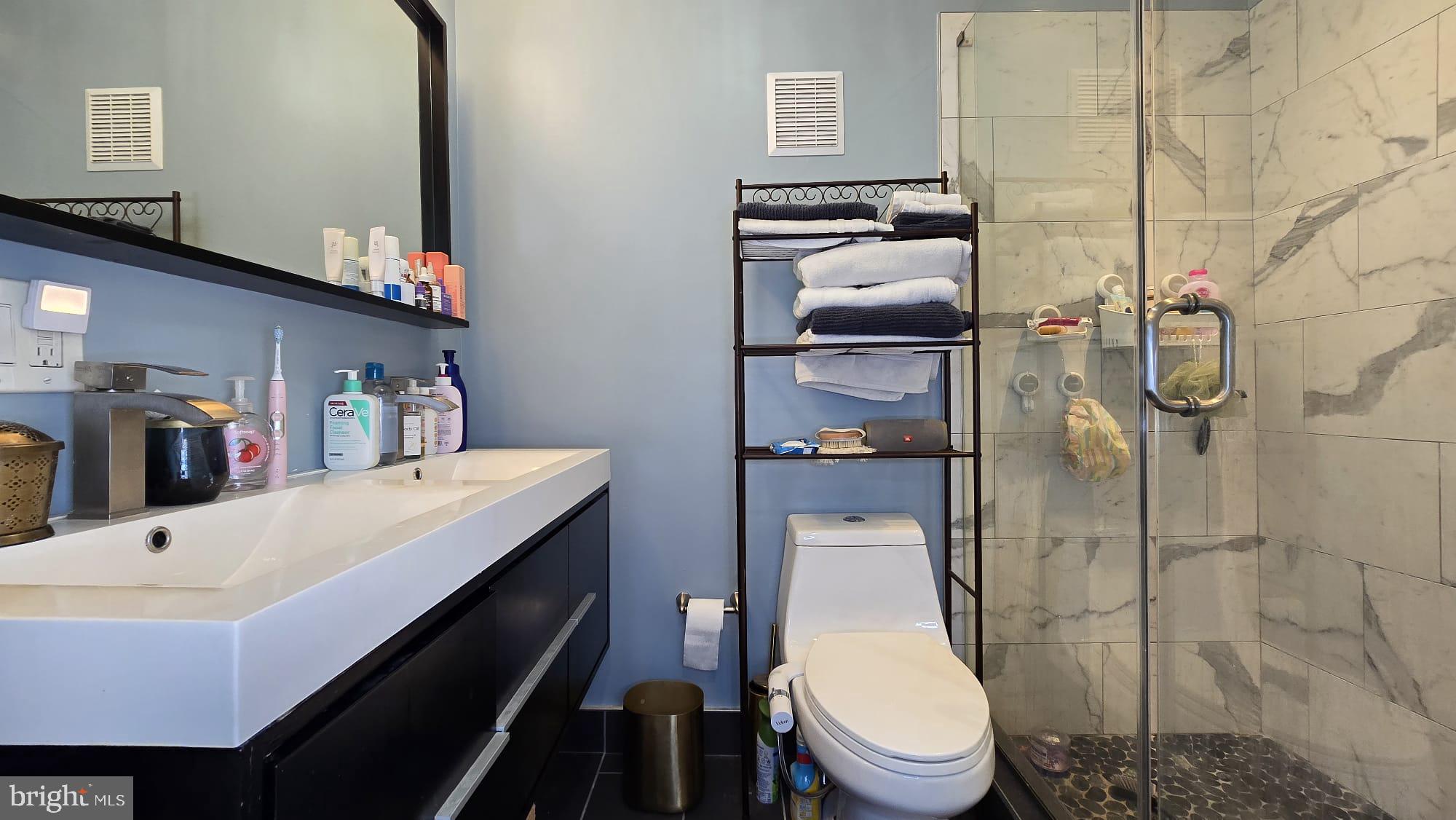 LUDLOW - Residential