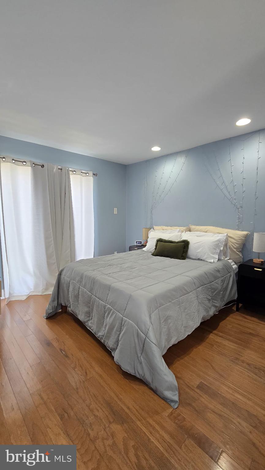 LUDLOW - Residential