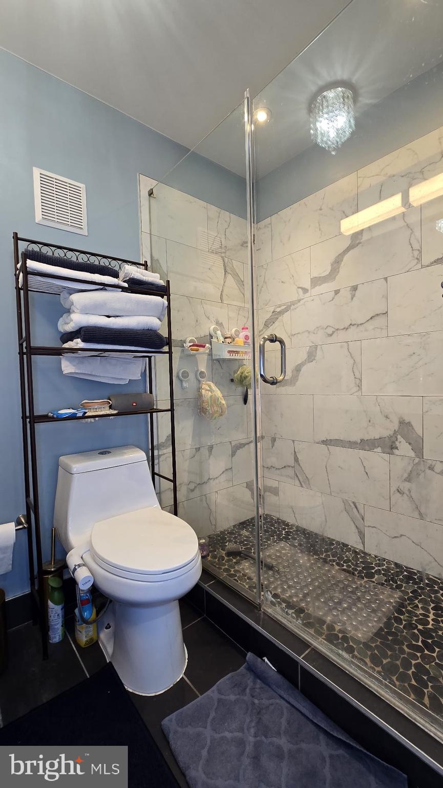 LUDLOW - Residential