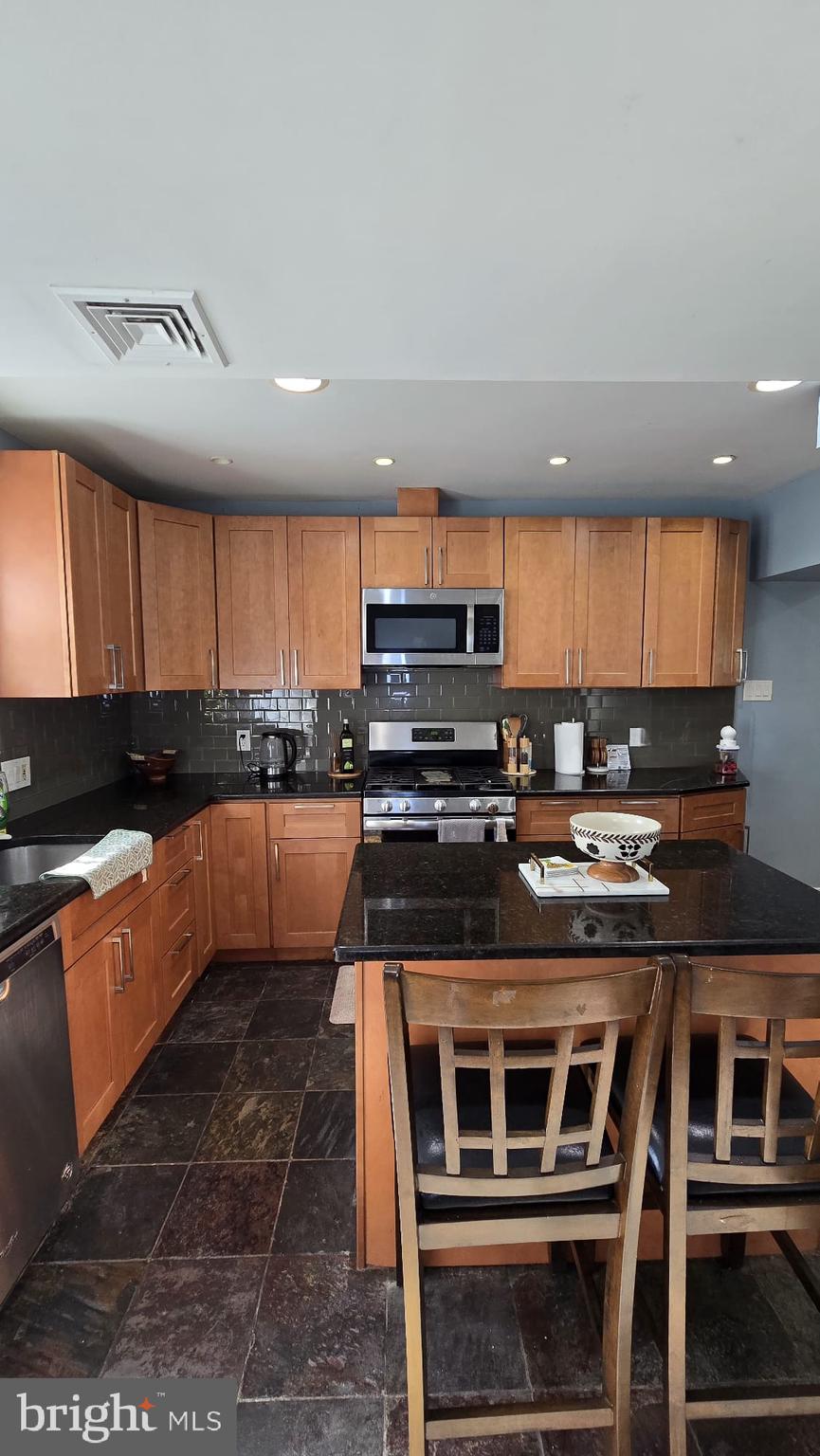 LUDLOW - Residential