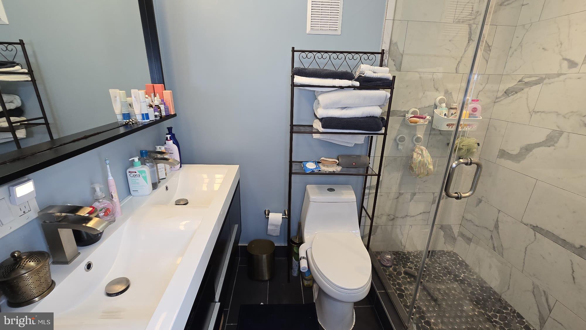 LUDLOW - Residential