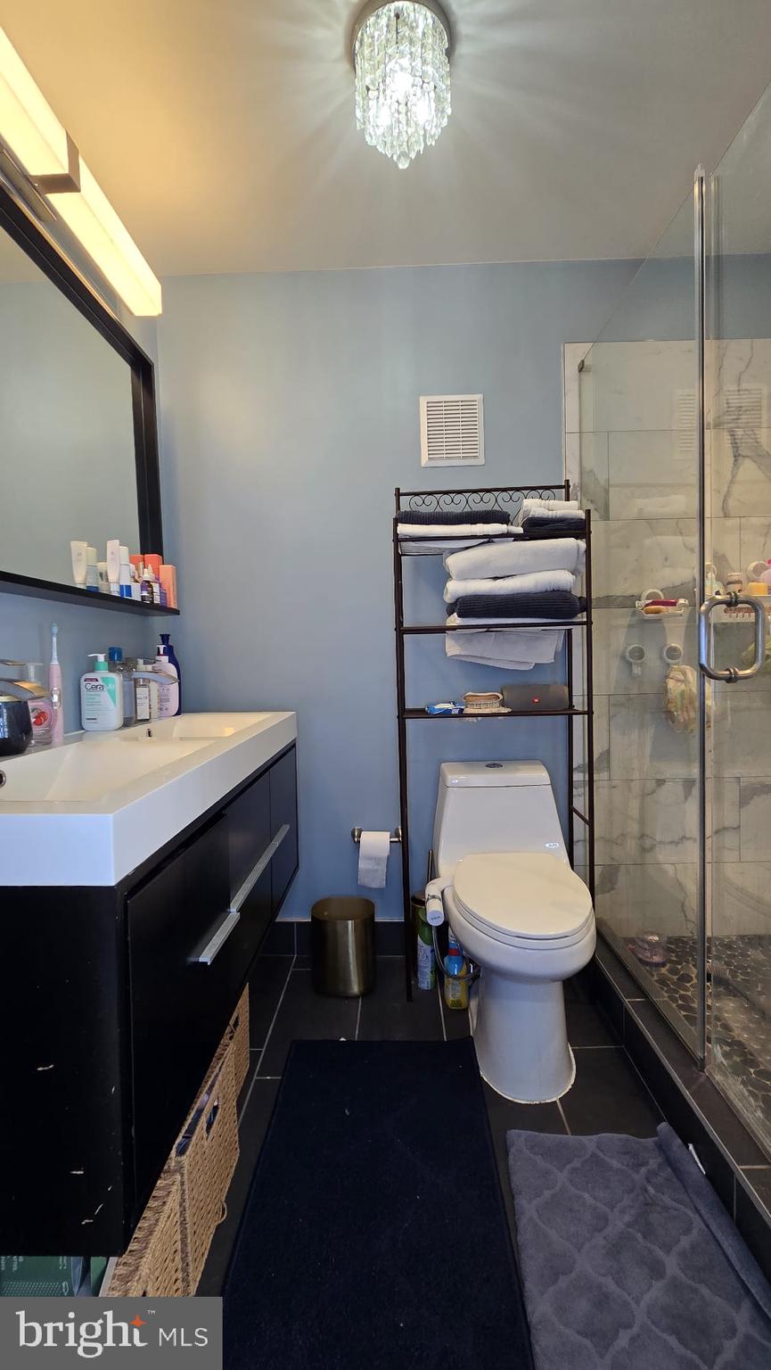 LUDLOW - Residential