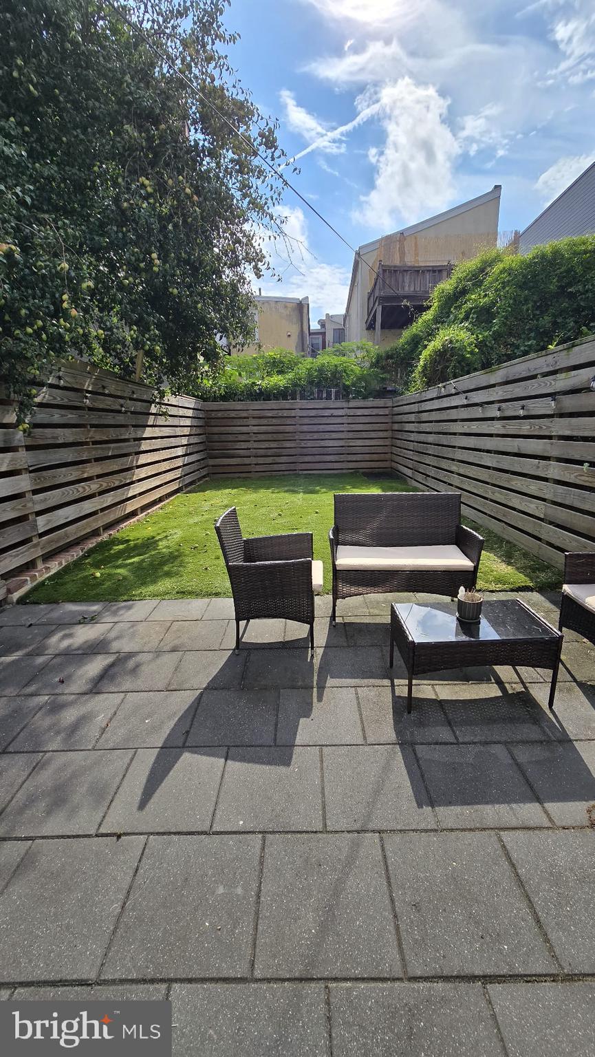 LUDLOW - Residential