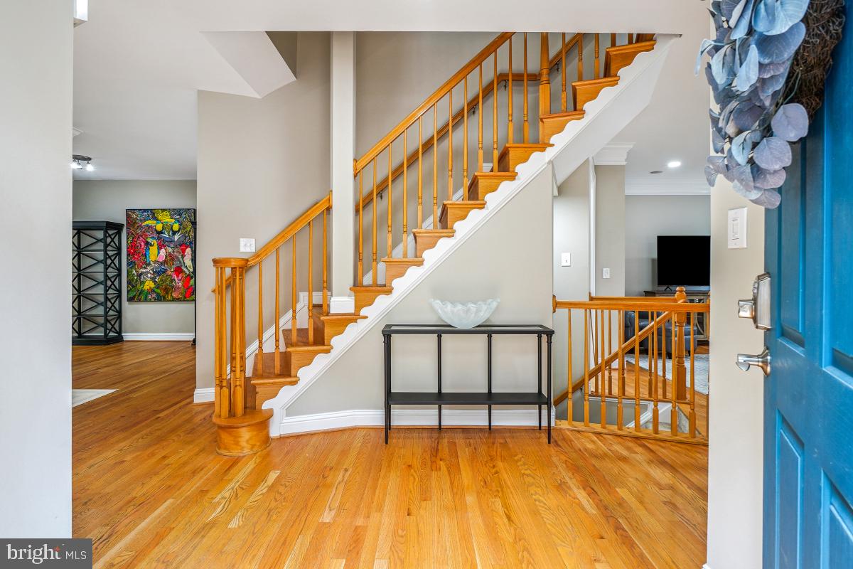 1057 GRAND OAK WAY