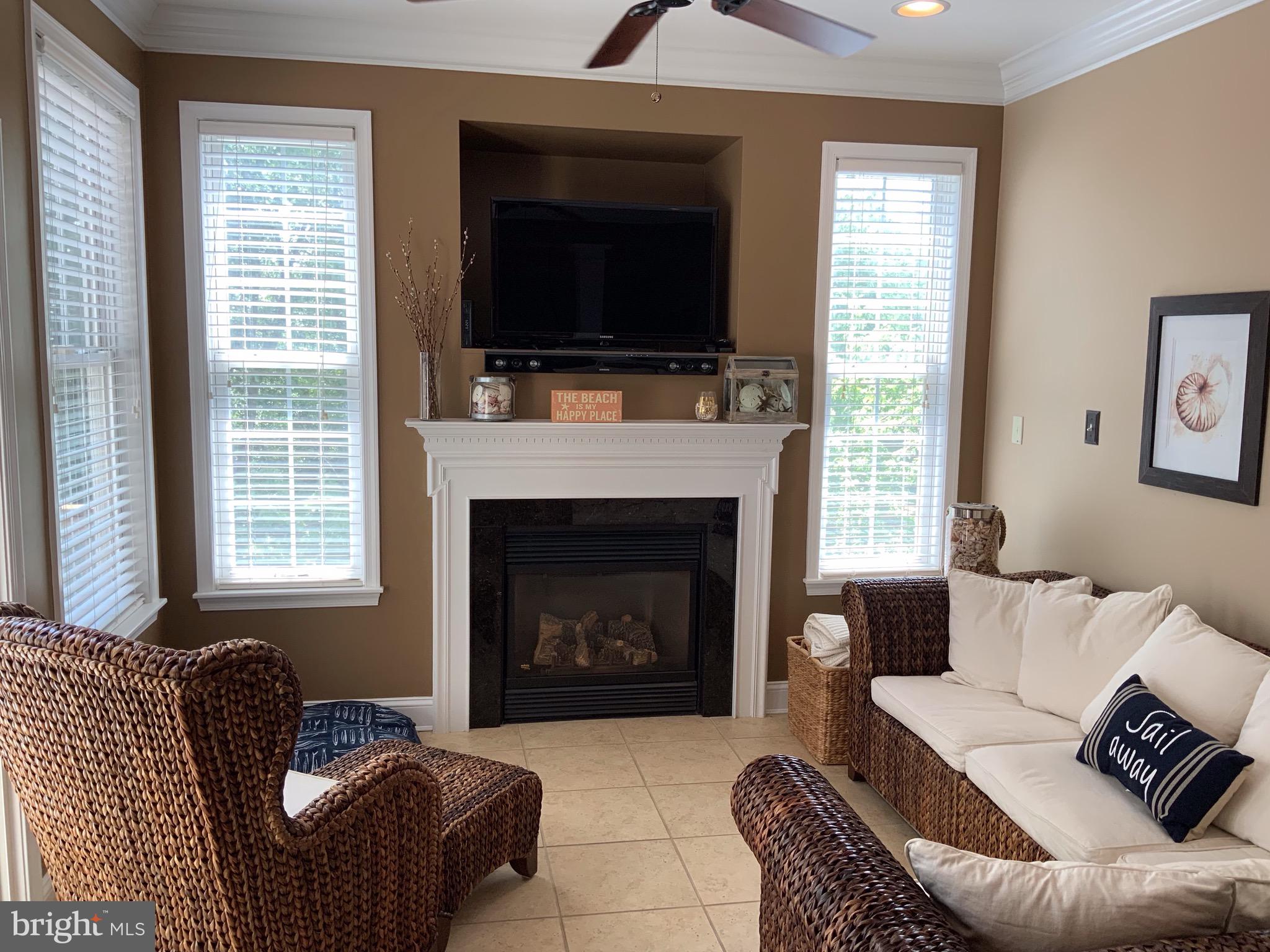 CROFTON FARMS - Residential