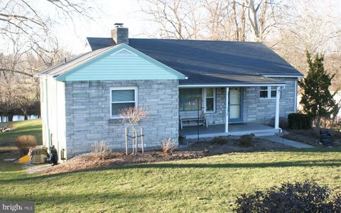 Photo of 2035 MILLSTREAM RD, LANCASTER, PA 17602 (MLS # PALA2031510)