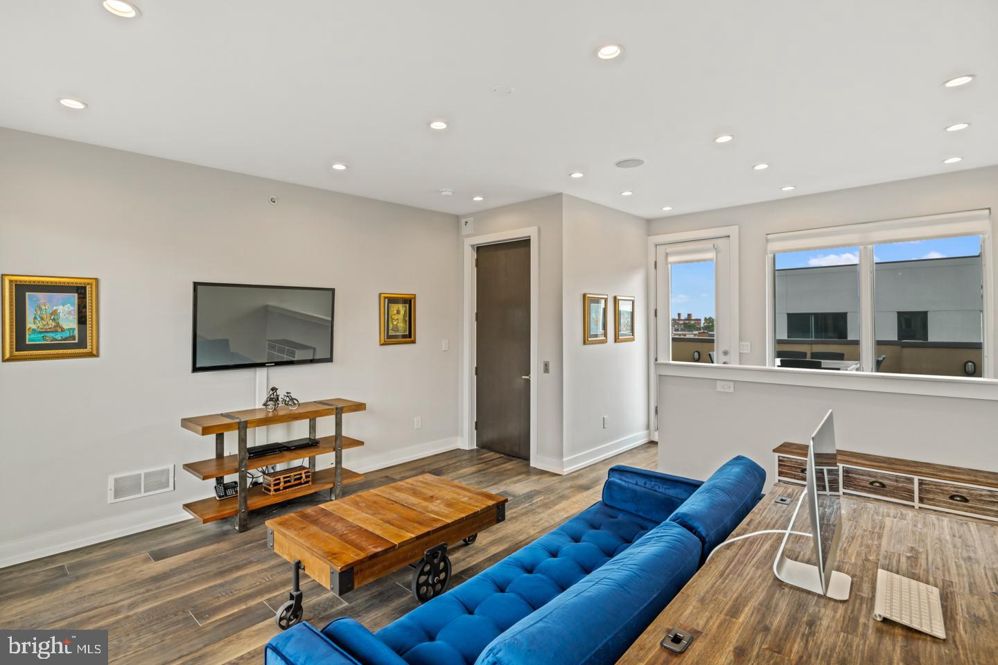 BELLA VISTA - Residential