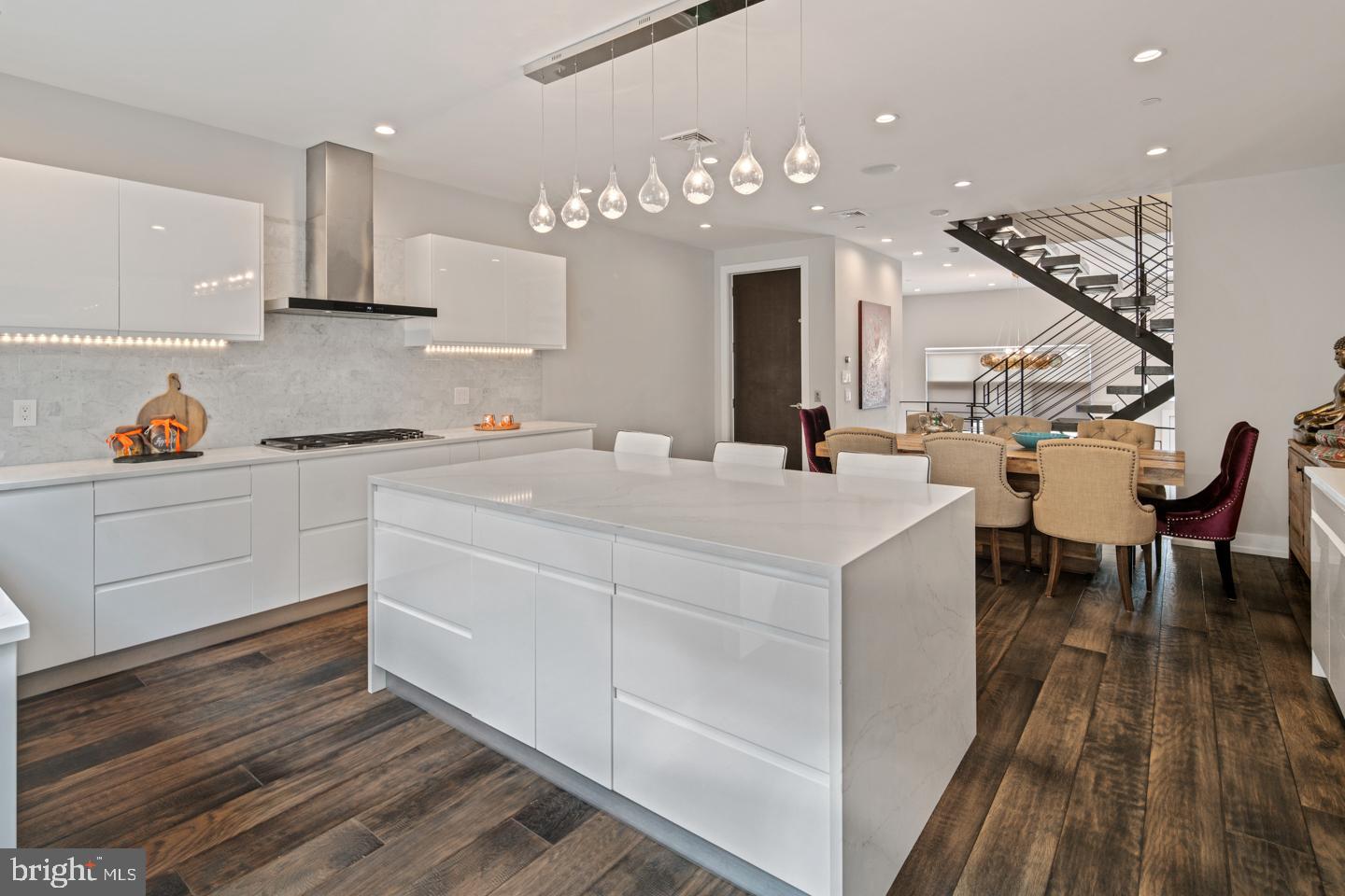 BELLA VISTA - Residential