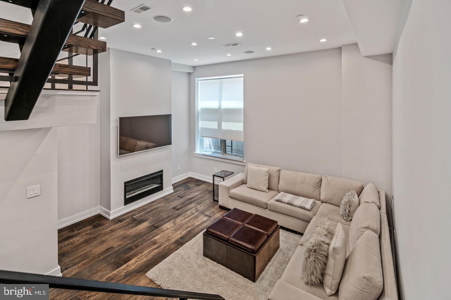 BELLA VISTA - Residential