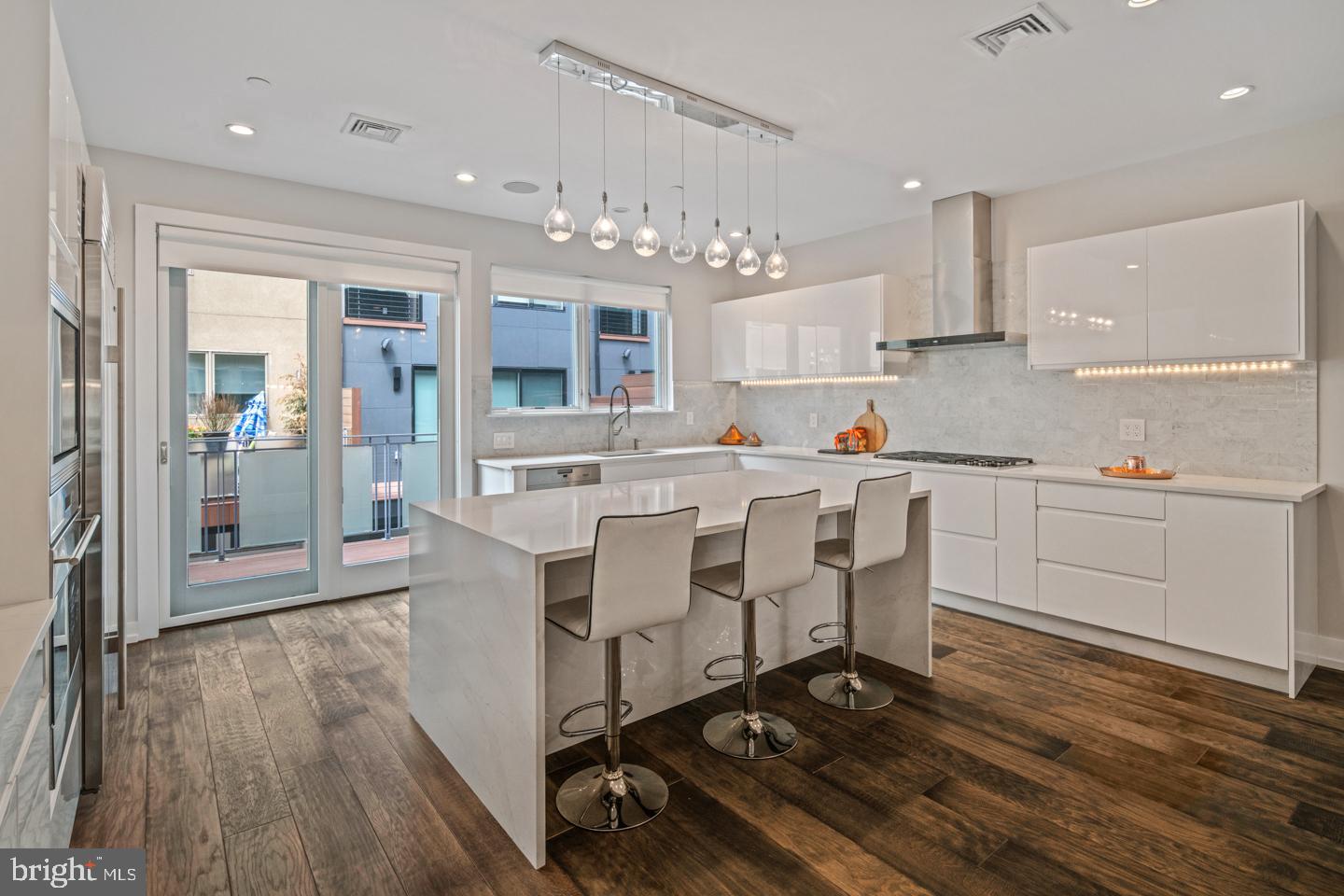 BELLA VISTA - Residential