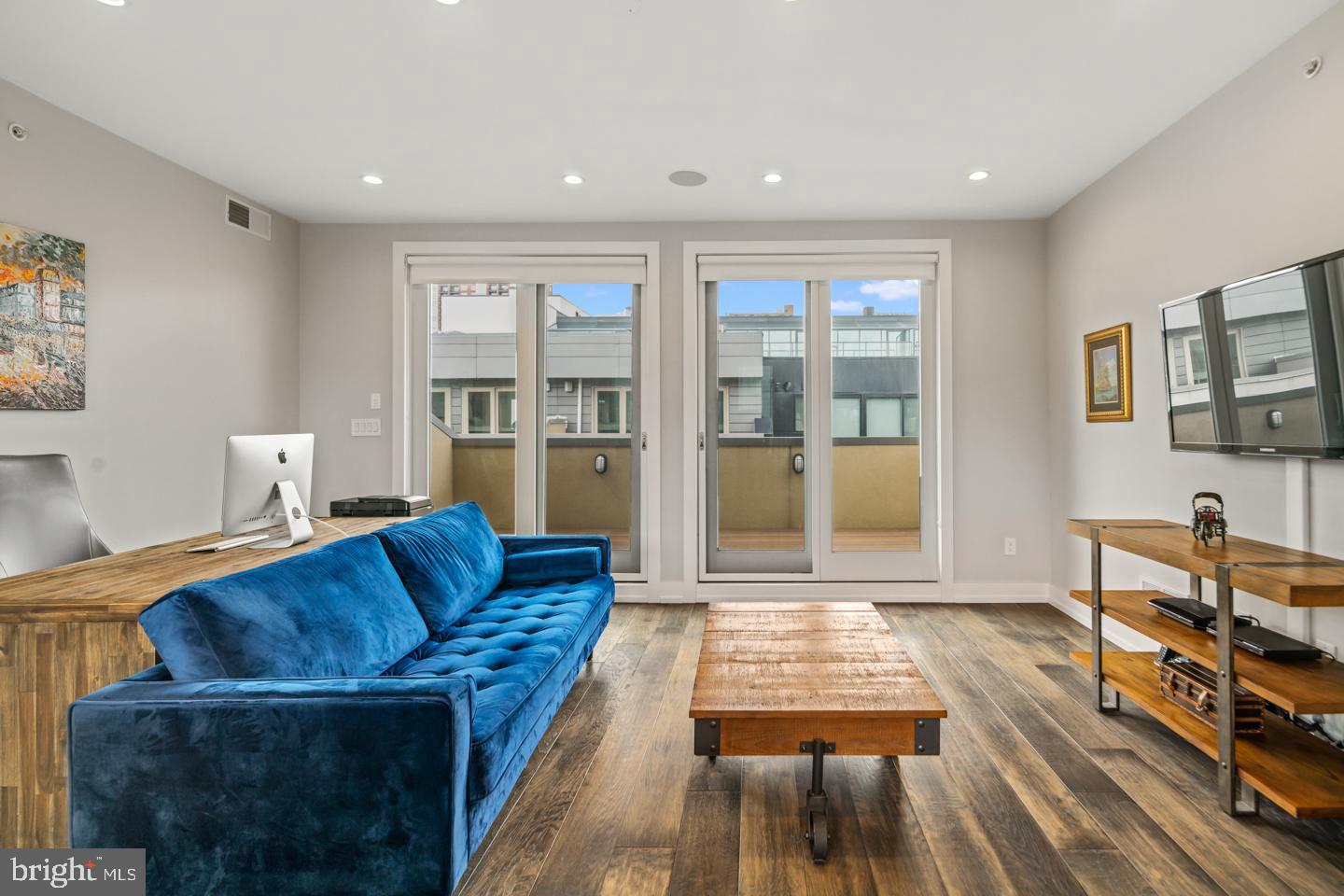 BELLA VISTA - Residential