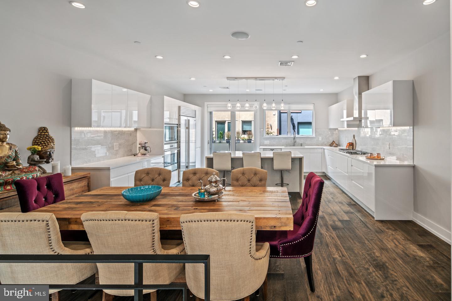 BELLA VISTA - Residential