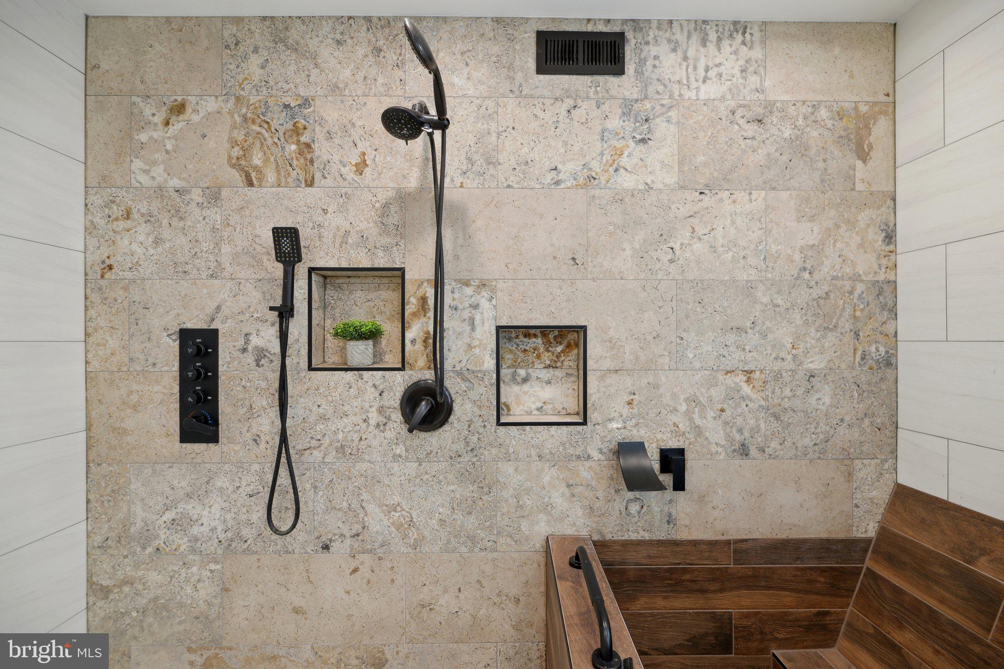 GREAT OAK - Residential