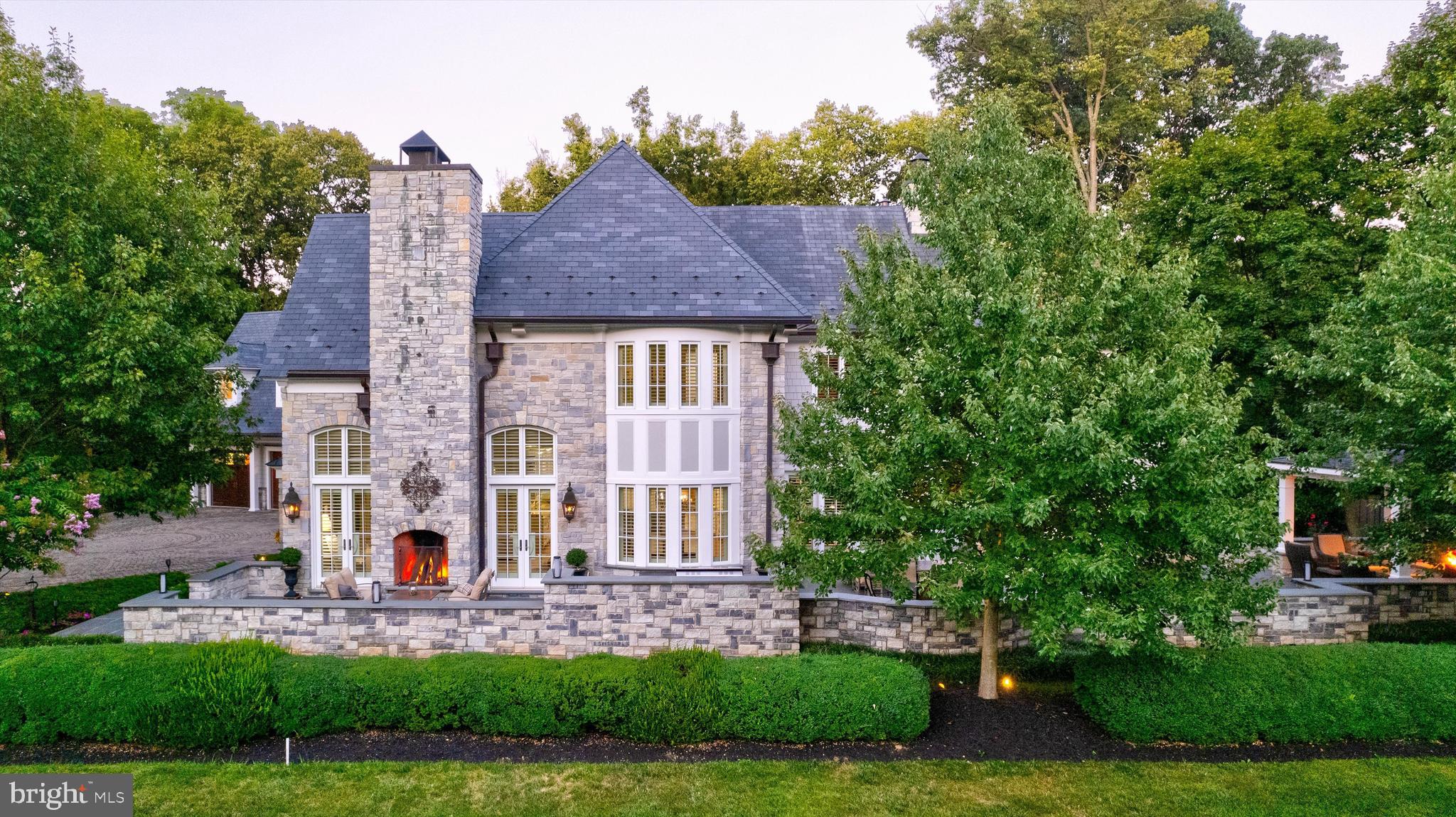 FOUNTAIN HEAD - Residential