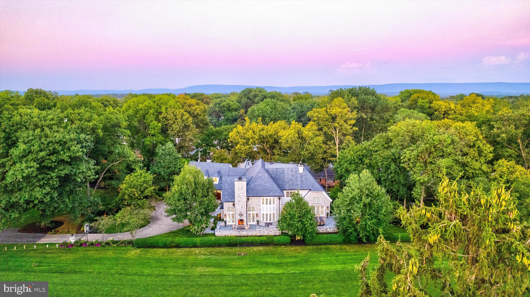 FOUNTAIN HEAD - Residential