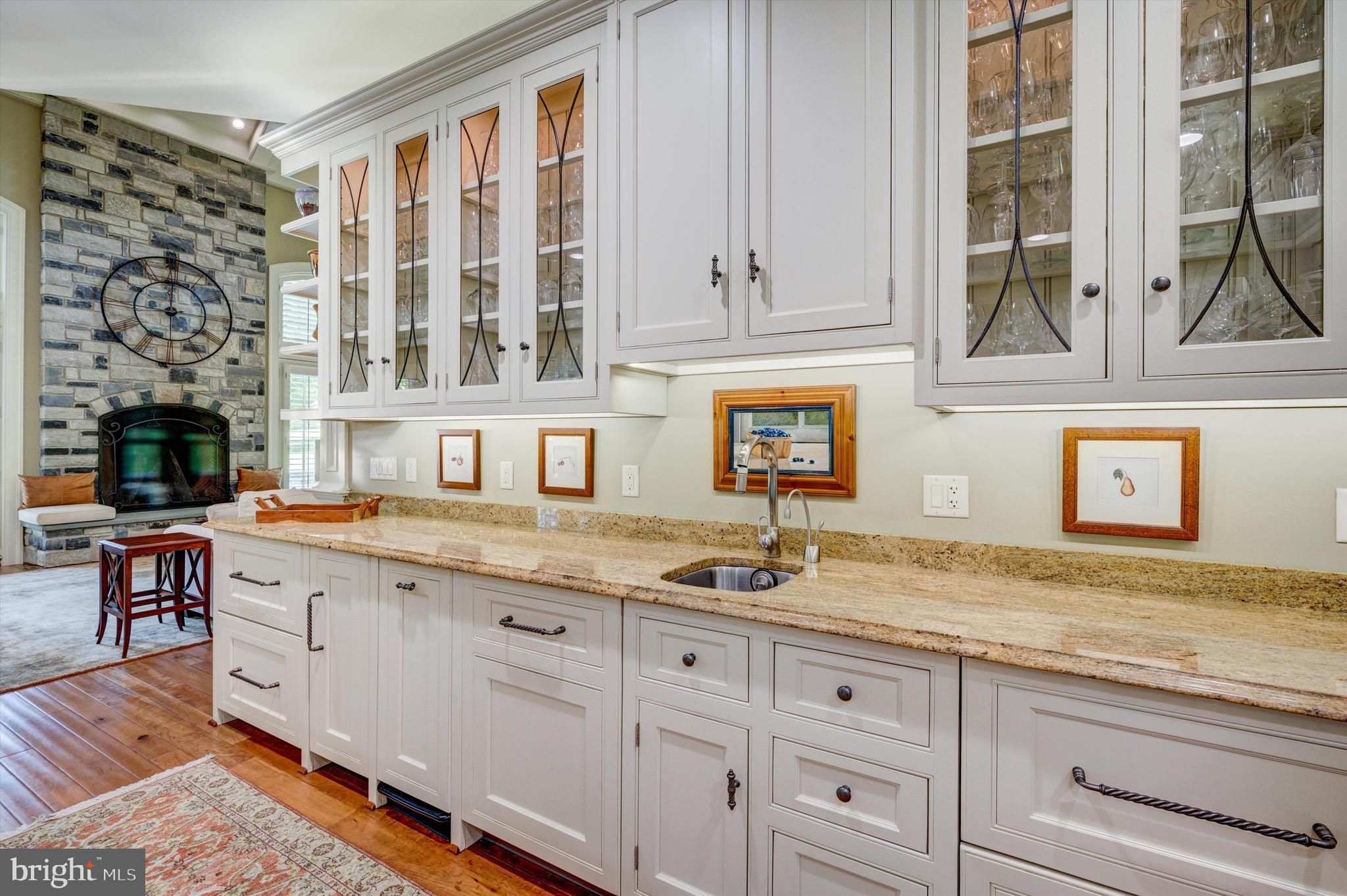 FOUNTAIN HEAD - Residential