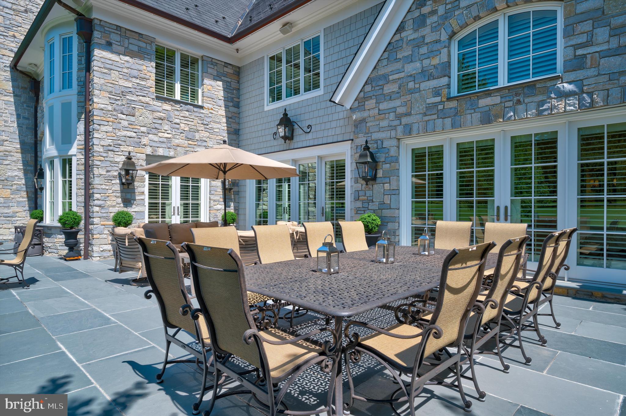 FOUNTAIN HEAD - Residential