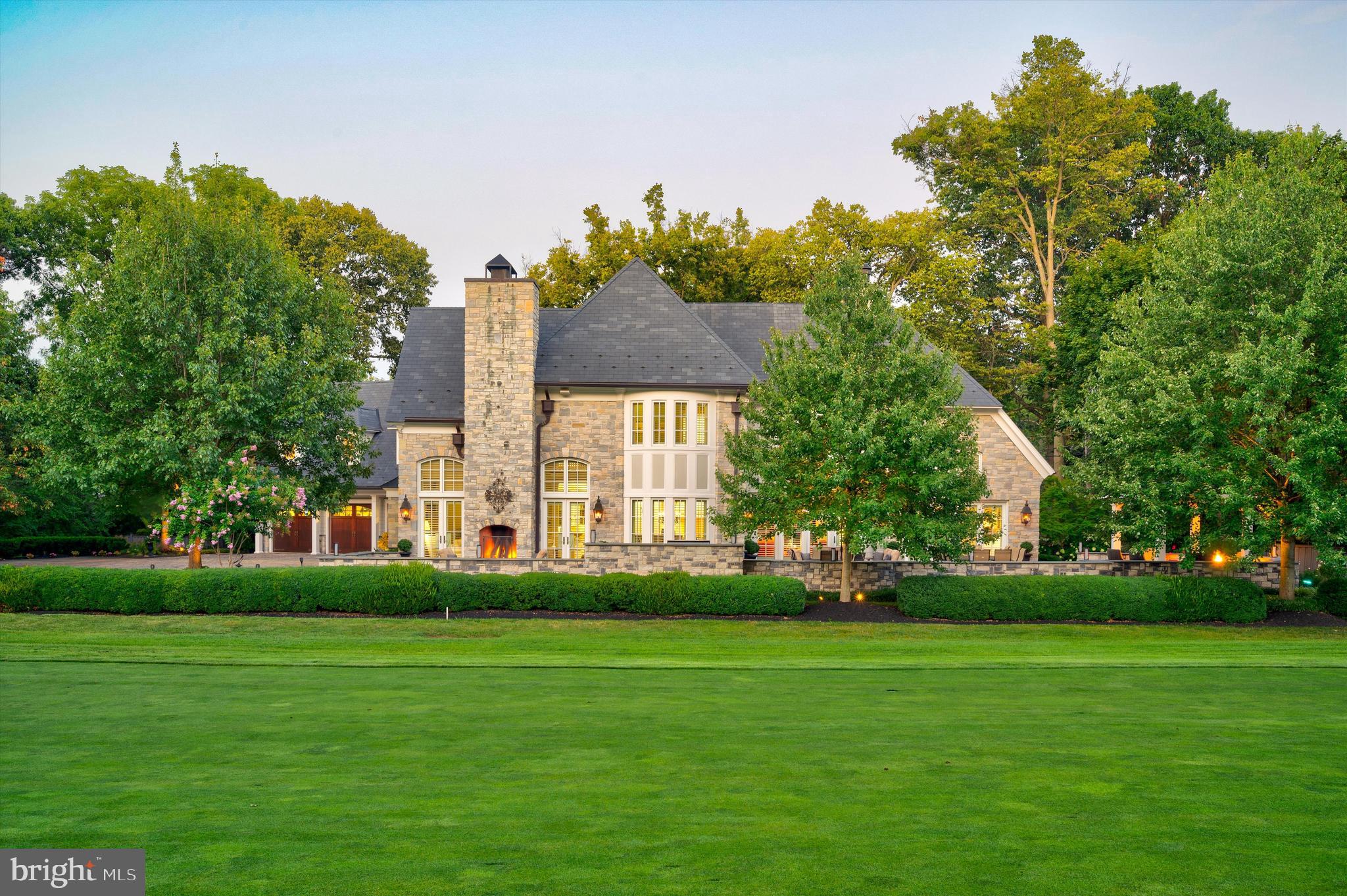 FOUNTAIN HEAD - Residential