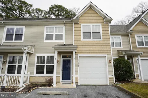 335 Schooner Lane Unit 305, Berlin, MD MLS: MDWO2029220