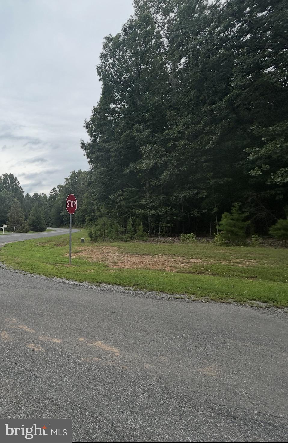 FRESHWATER ESTATES - Land